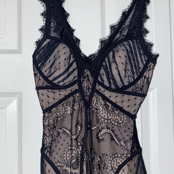 Bebe Eyelash Lace Bodycon Dress Small V-neck - Picture 6 of 10